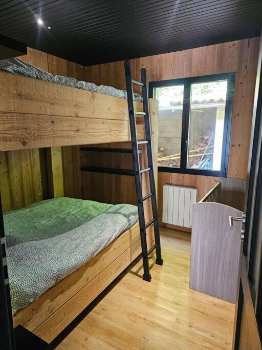 Chalet En Foret Avec Etang. Saint-Etienne-les-Remiremont Kültér fotó